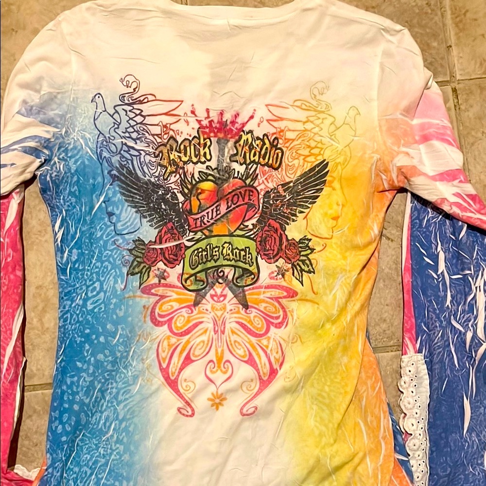 Colorful Graphic Long Sleeve Top - Picture 3 of 4